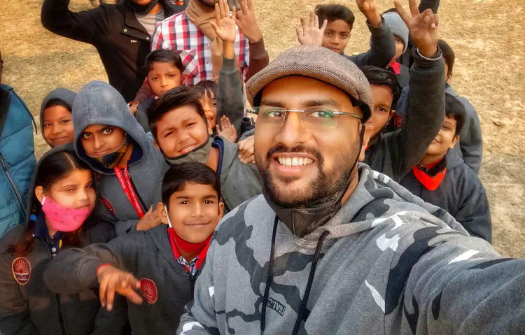 2023-11-05_185655_selfie-with-children.jpeg